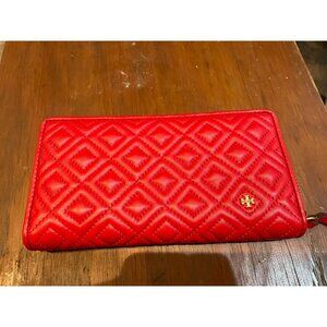 B201 - Tory Burch Fleming Zip Continental wallet in red leather with gold-toned